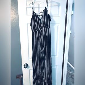 Size Small- High low romper dress